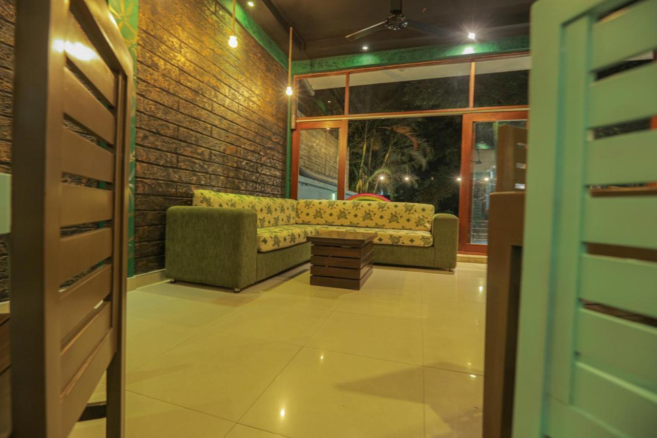 Summerside Residence Negombo Esterno foto
