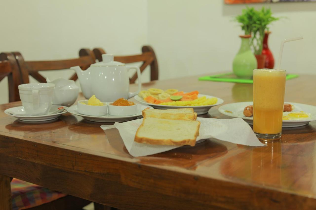 Summerside Residence Negombo Esterno foto